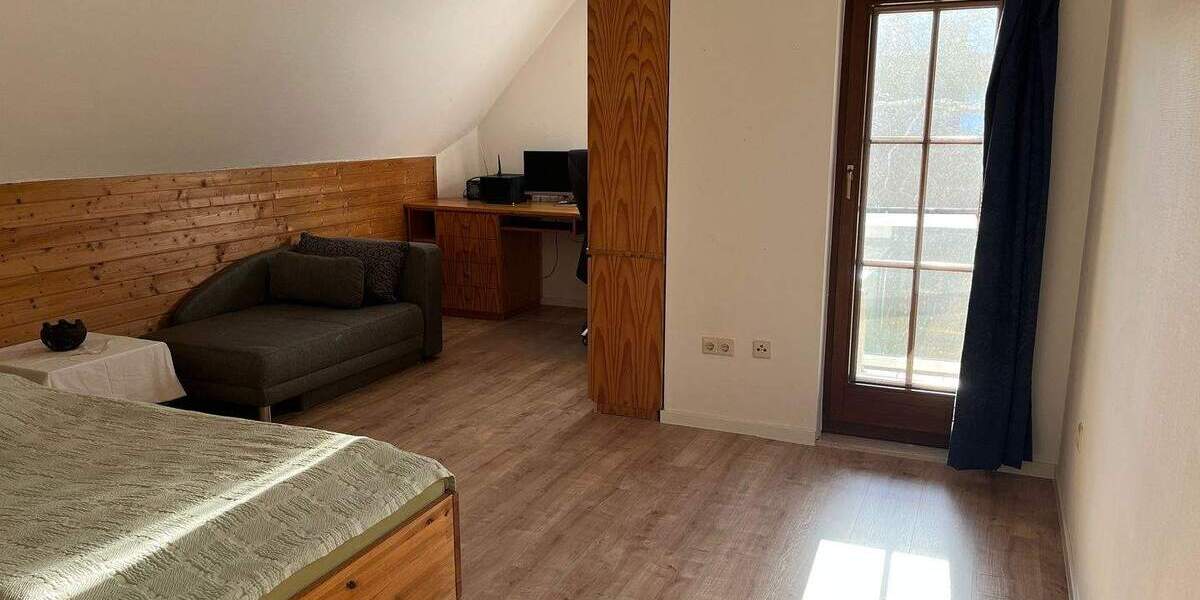 Einfamilienhaus Lawitz - 9 Zimmer, 303 m&sup2;, 365.000&euro; | Angebot:25834746