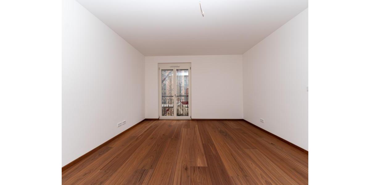 Etagenwohnung Frankfurt (Oder) - 2 Zimmer, 81 m&sup2;, 1.135&euro; | Angebot:25323154