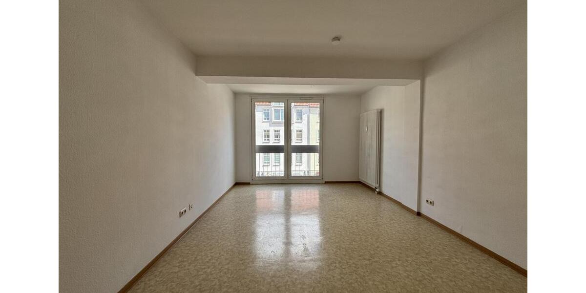 Etagenwohnung Frankfurt (Oder) - 2 Zimmer, 72 m&sup2;, 560&euro; | Angebot:22713986
