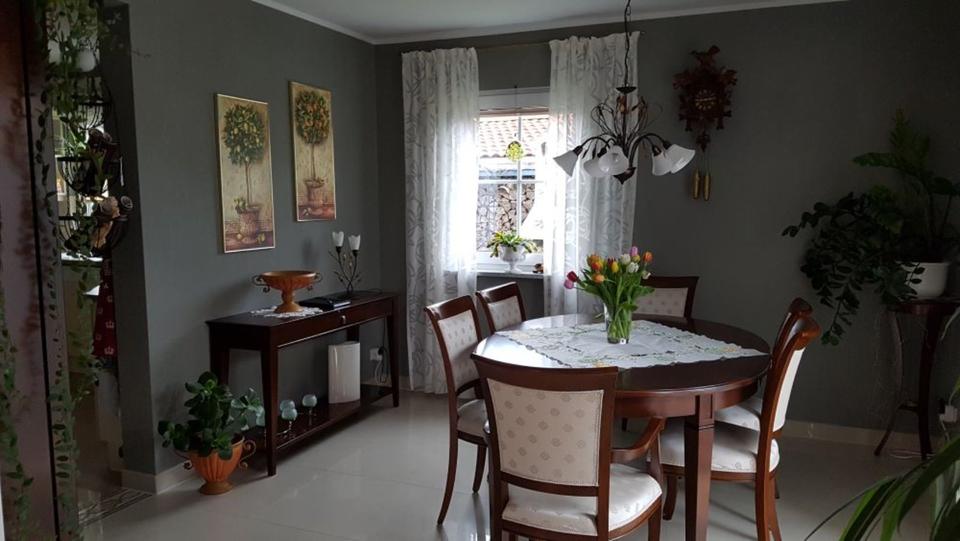 Einfamilienhaus Eisenhüttenstadt - 4 Zimmer, 150 m&sup2;, 300.000&euro; | Angebot:25613213