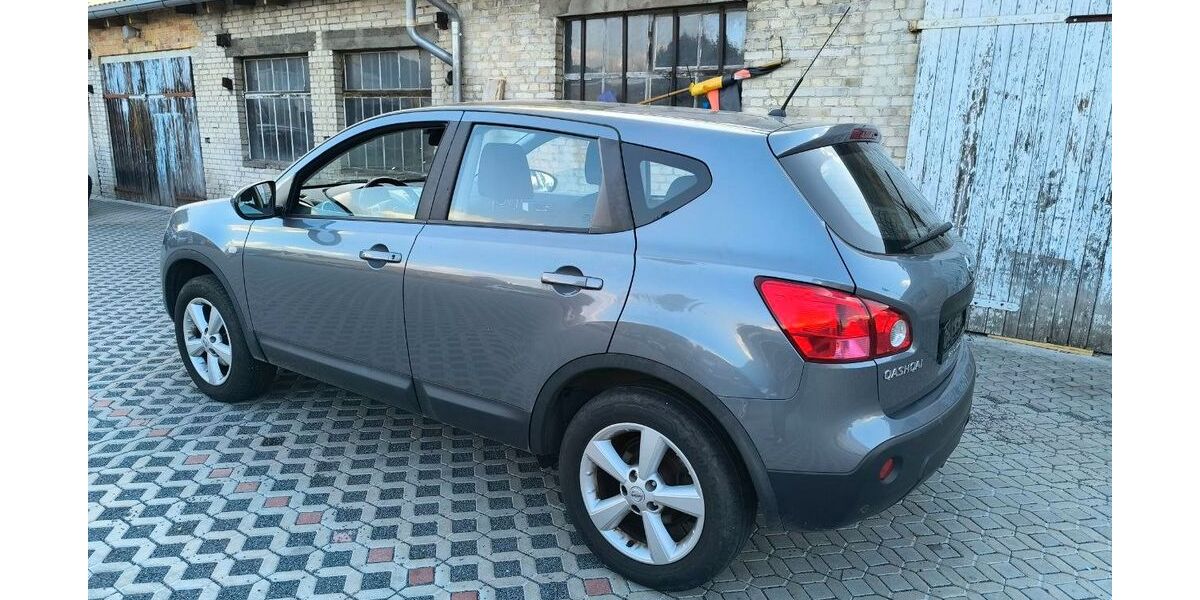 Nissan Qashqai 182.000 km 5.800 &euro; FRANKFURT (ODER) 15230