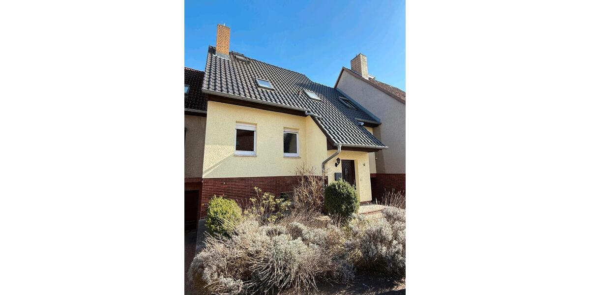 Reihenhaus Eisenhüttenstadt - 6 Zimmer, 161 m&sup2;, 339.000&euro; | Angebot:25965004