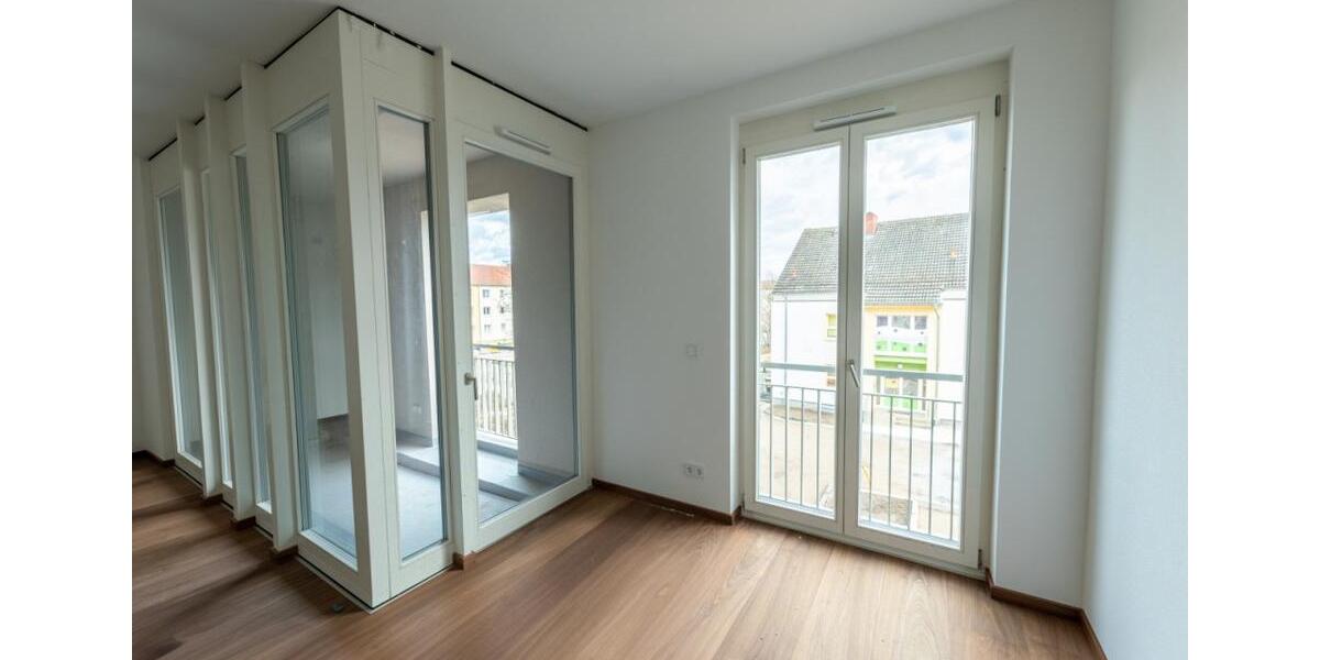 Etagenwohnung Frankfurt (Oder) - 2 Zimmer, 72 m&sup2;, 1.011&euro; | Angebot:25323151