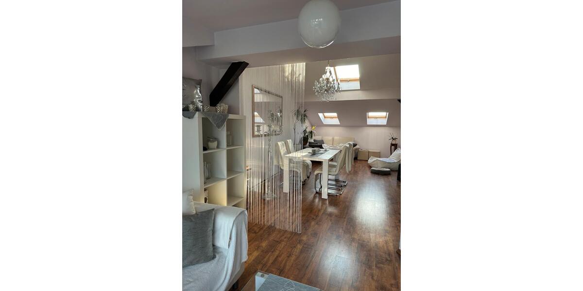 Dachgeschoßwohnung Frankfurt (Oder) Beresinchen - 3.5 Zimmer, 152 m&sup2;, 1.350&euro; | Angebot:26588891