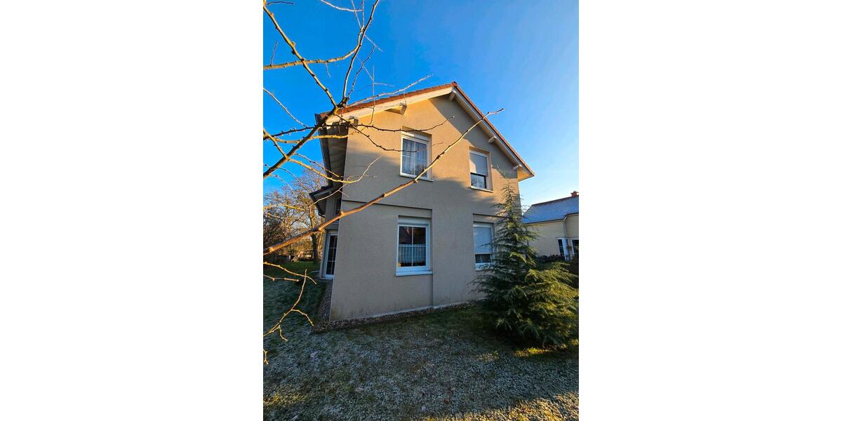 Einfamilienhaus Beeskow - 4 Zimmer, 130 m&sup2;, 249.000&euro; | Angebot:24741464