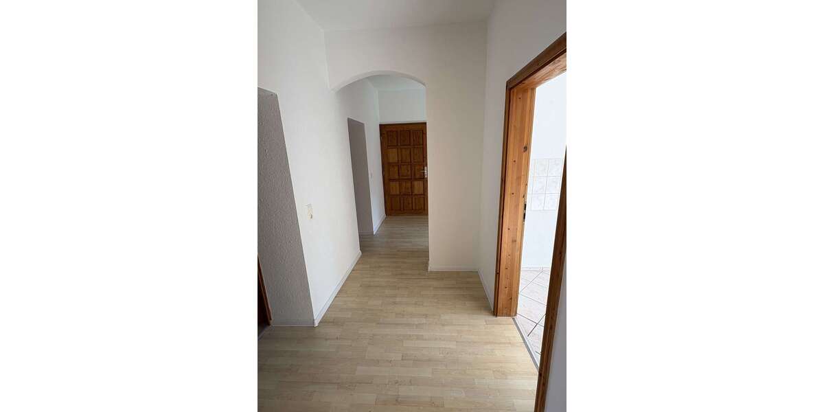 Etagenwohnung Frankfurt (Oder) - 4 Zimmer, 89 m&sup2;, 660&euro; | Angebot:25819928