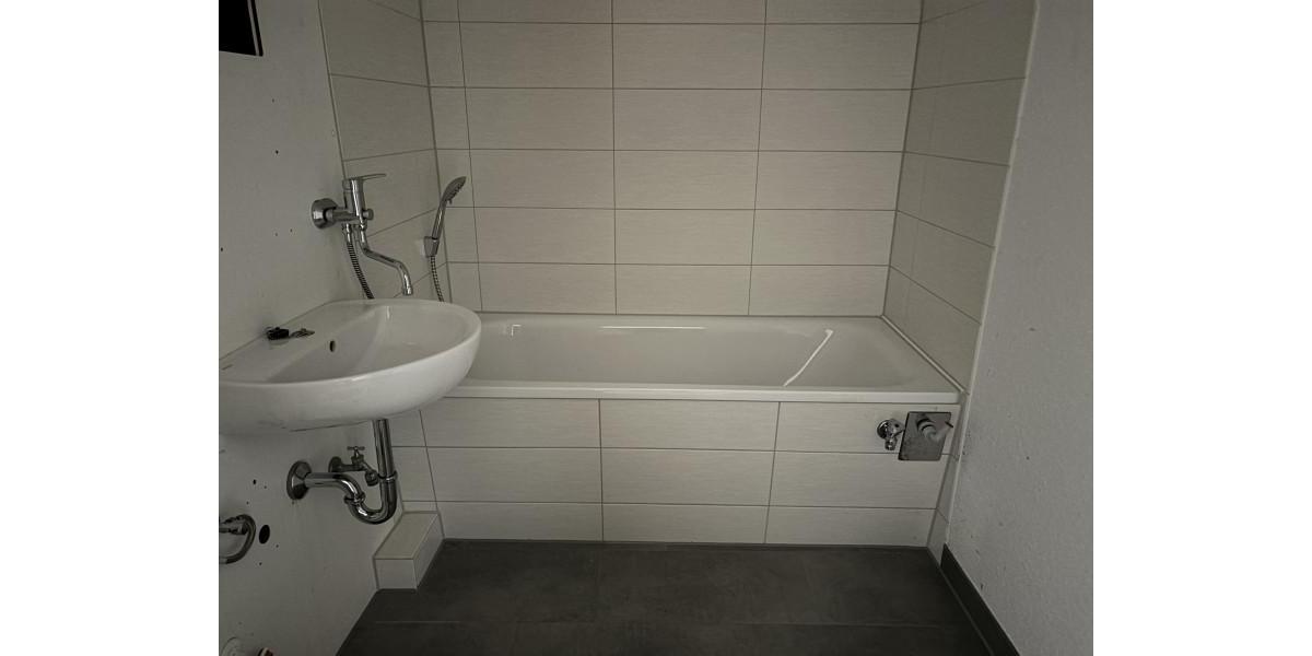 Etagenwohnung Frankfurt (Oder) - 3 Zimmer, 70 m&sup2;, 344&euro; | Angebot:25920199