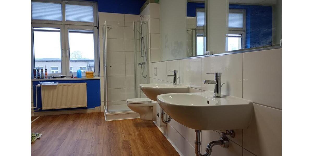 Doppelhaushälfte Eisenhüttenstadt - 8 Zimmer, 200 m&sup2;, 1.800&euro; | Angebot:26610220