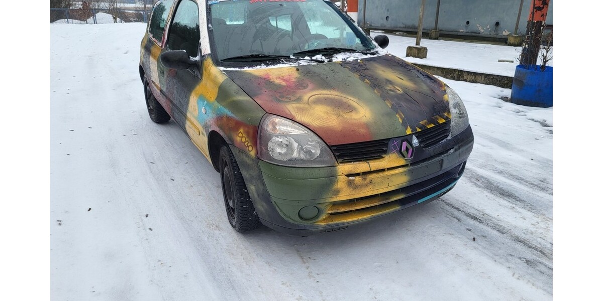 Renault Clio 260.654 km 1.250 &euro; Seelow 15306