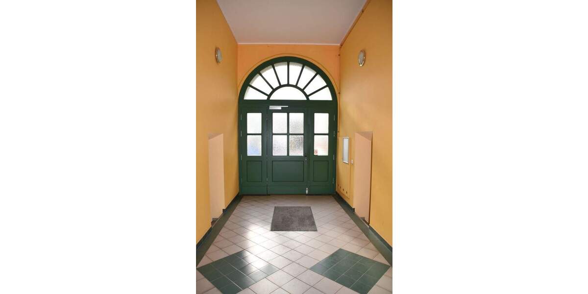 Etagenwohnung Frankfurt (Oder) Frankfurt - 2 Zimmer, 93 m&sup2;, 166.000&euro; | Angebot:25701936