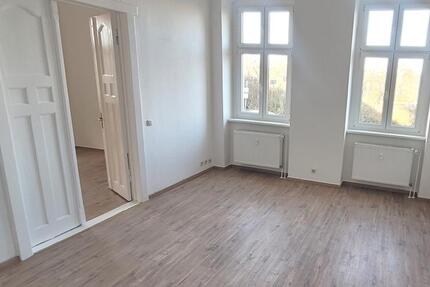 Wohnung Frankfurt (Oder) - 3 Zimmer, 70 m&sup2;, 439&euro; | Angebot:25367972