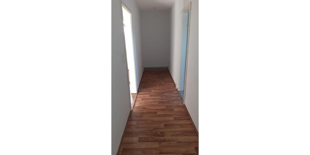 Dachgeschoßwohnung Neuzelle - 2 Zimmer, 52 m&sup2;, 450&euro; | Angebot:26008606