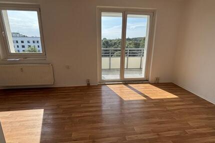 Wohnung Jacobsdorf - 2 Zimmer, 51 m&sup2;, 325&euro; | Angebot:25919851
