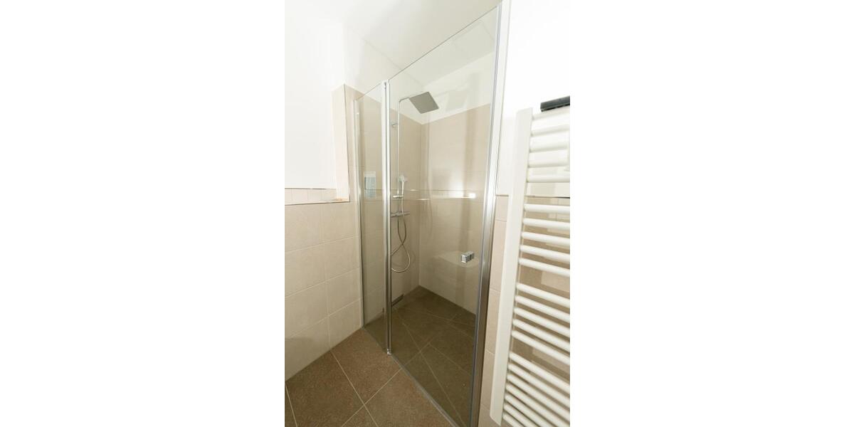 Etagenwohnung Frankfurt (Oder) - 2 Zimmer, 72 m&sup2;, 1.011&euro; | Angebot:25323142