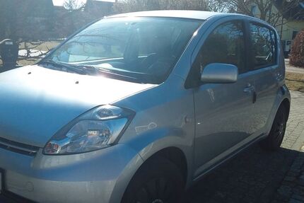 Daihatsu Sirion 88.600 km 2.980 &euro; Frankfurt 15234