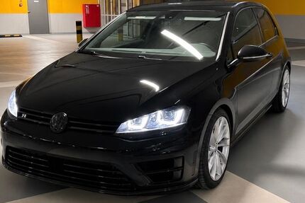 VW Golf 178.566 km 12.500 &euro; Frankfurt 15230