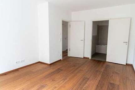 Wohnung Frankfurt (Oder) - 4 Zimmer, 114 m&sup2;, 1.480&euro; | Angebot:25041398