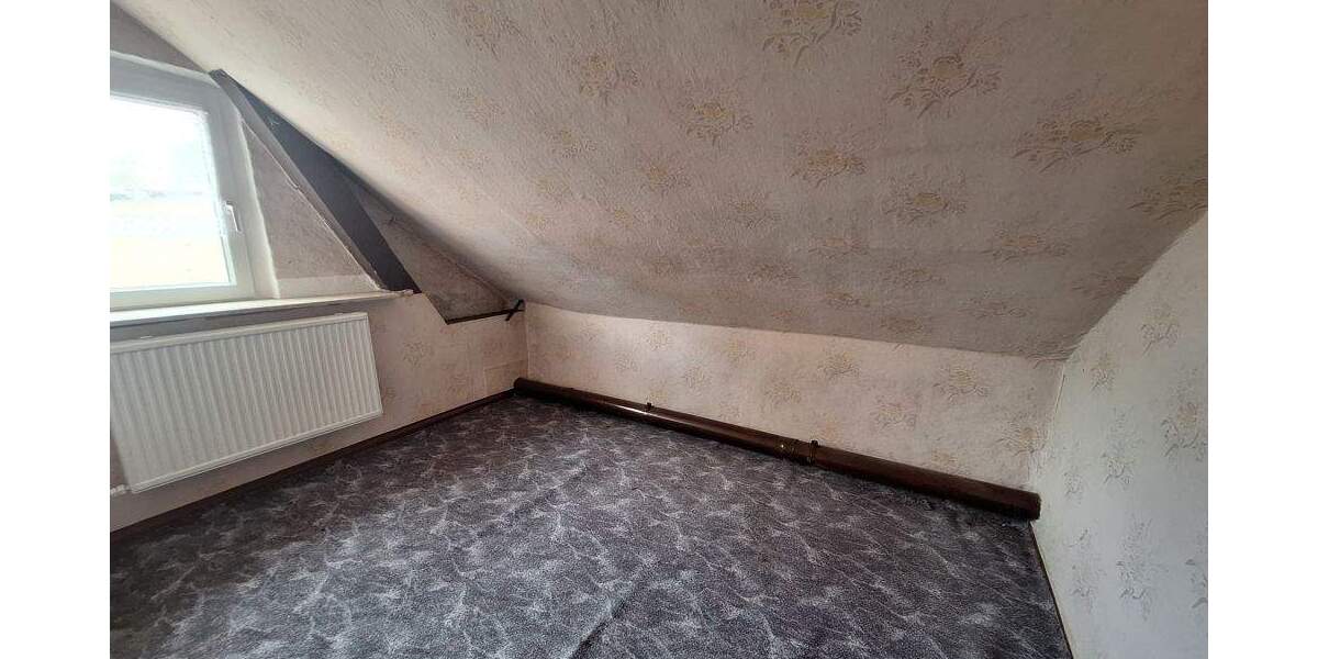 Einfamilienhaus Neuzelle - 9 Zimmer, 188 m&sup2;, 199.900&euro; | Angebot:25663571