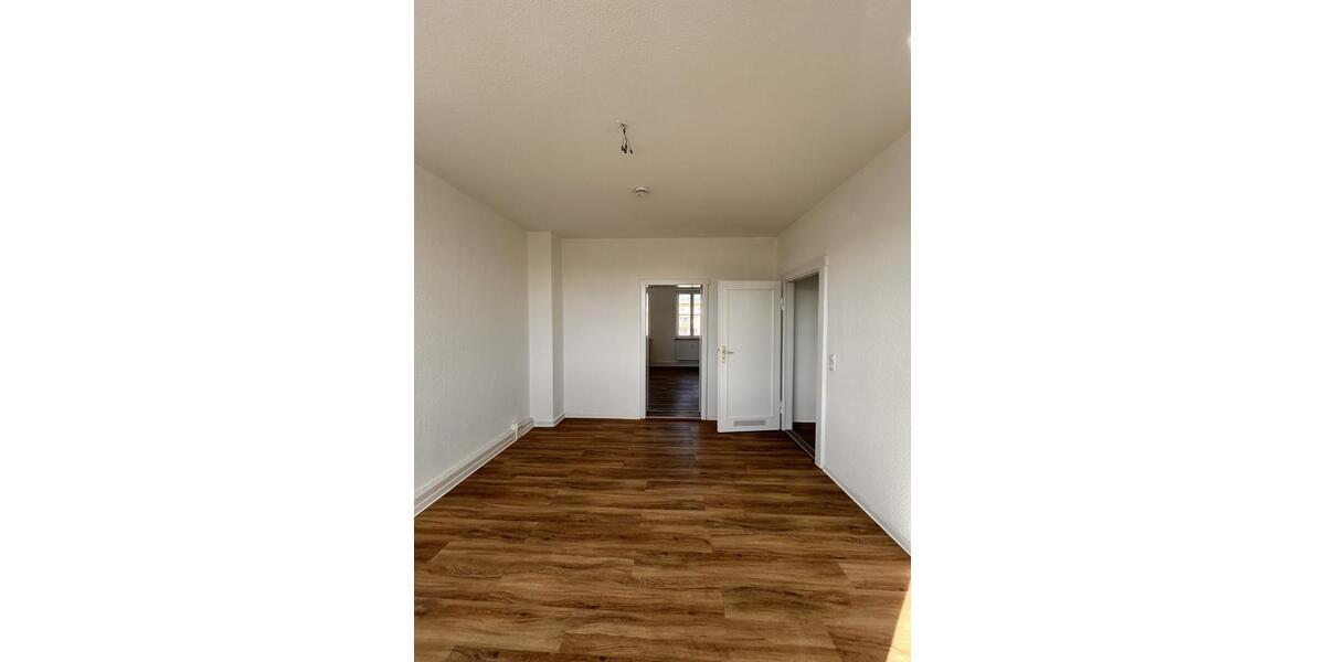 Etagenwohnung Eisenhüttenstadt - 3 Zimmer, 64 m&sup2;, 405&euro; | Angebot:24157711