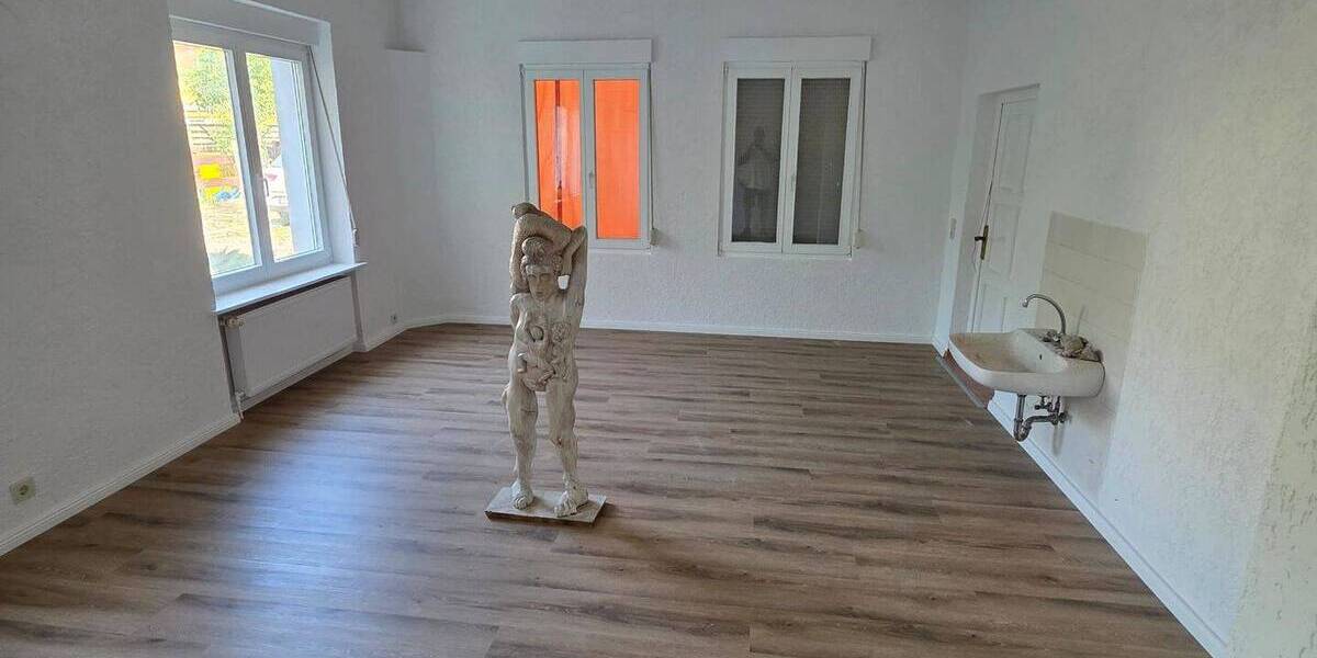 Etagenwohnung Frankfurt (Oder) Frankfurt - 4 Zimmer, 133 m&sup2;, 1.150&euro; | Angebot:26806603