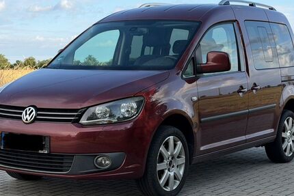 VW Caddy 176.000 km 8.900 &euro; Beeskow 15848