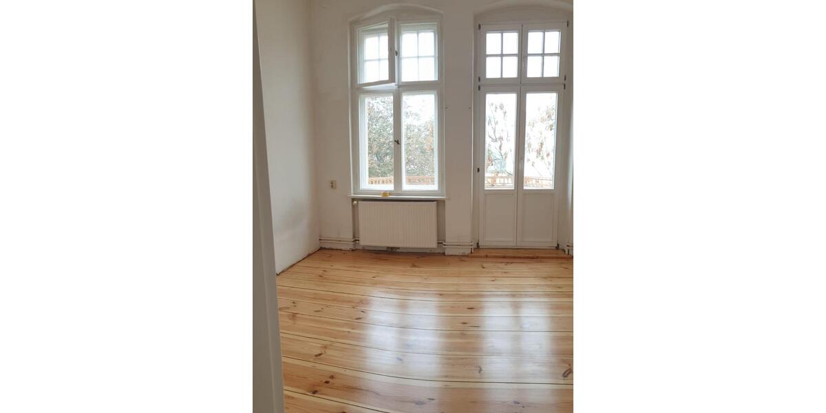 Etagenwohnung Frankfurt (Oder) - 5 Zimmer, 135 m&sup2;, 784&euro; | Angebot:26048975