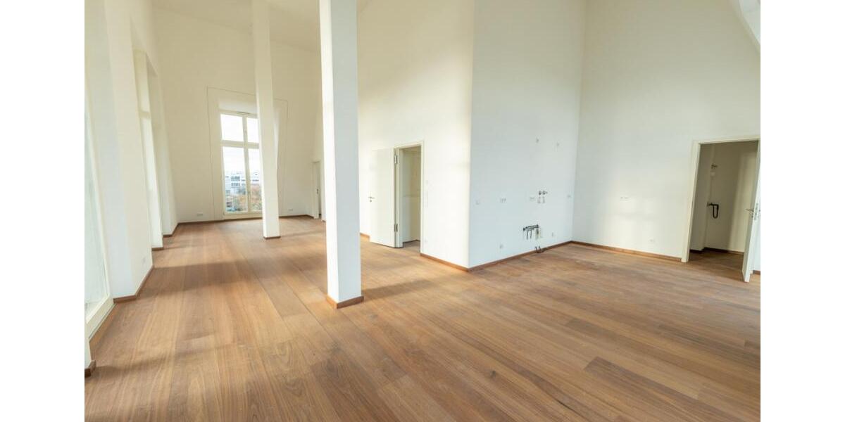 Etagenwohnung Frankfurt (Oder) - 2 Zimmer, 110 m&sup2;, 1.425&euro; | Angebot:24795054