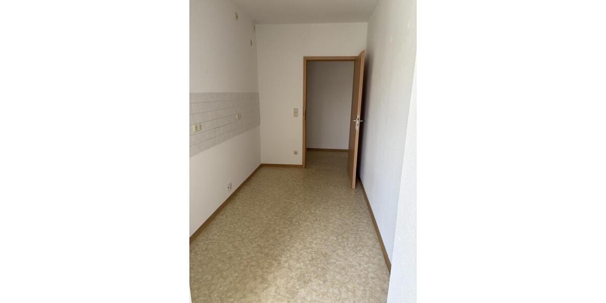 Etagenwohnung Frankfurt (Oder) - 2 Zimmer, 71 m&sup2;, 558&euro; | Angebot:25962670