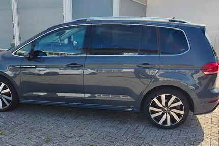 VW Touran 59.500 km 28.990 &euro; Eisenhüttenstadt 15890