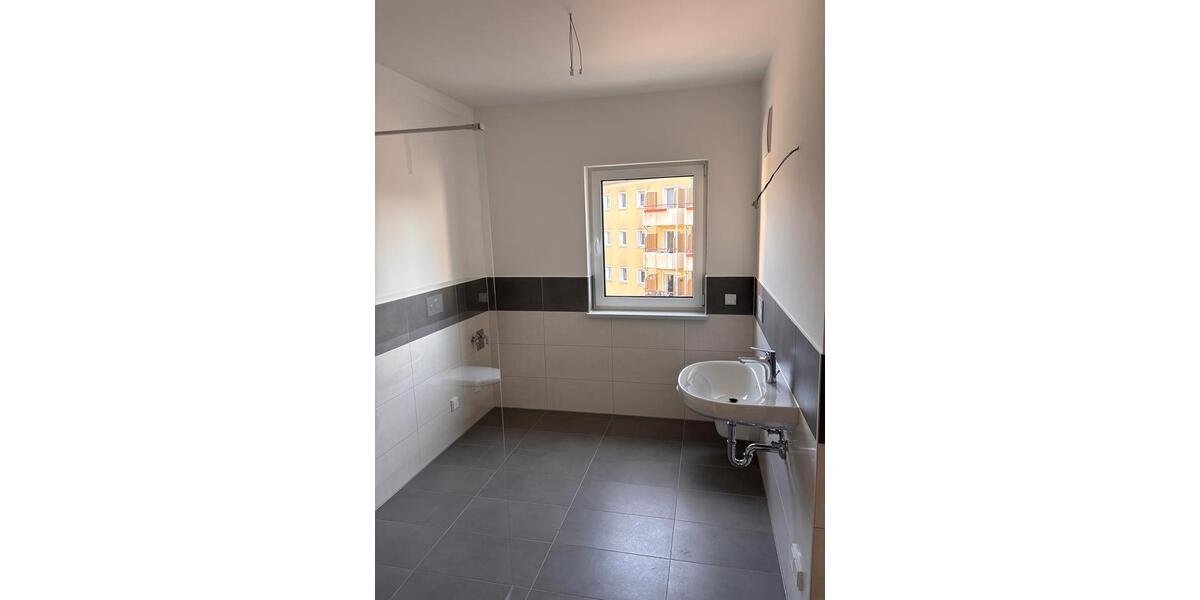 Etagenwohnung Frankfurt (Oder) Booßen - 3 Zimmer, 85 m&sup2;, 1.103&euro; | Angebot:25420110