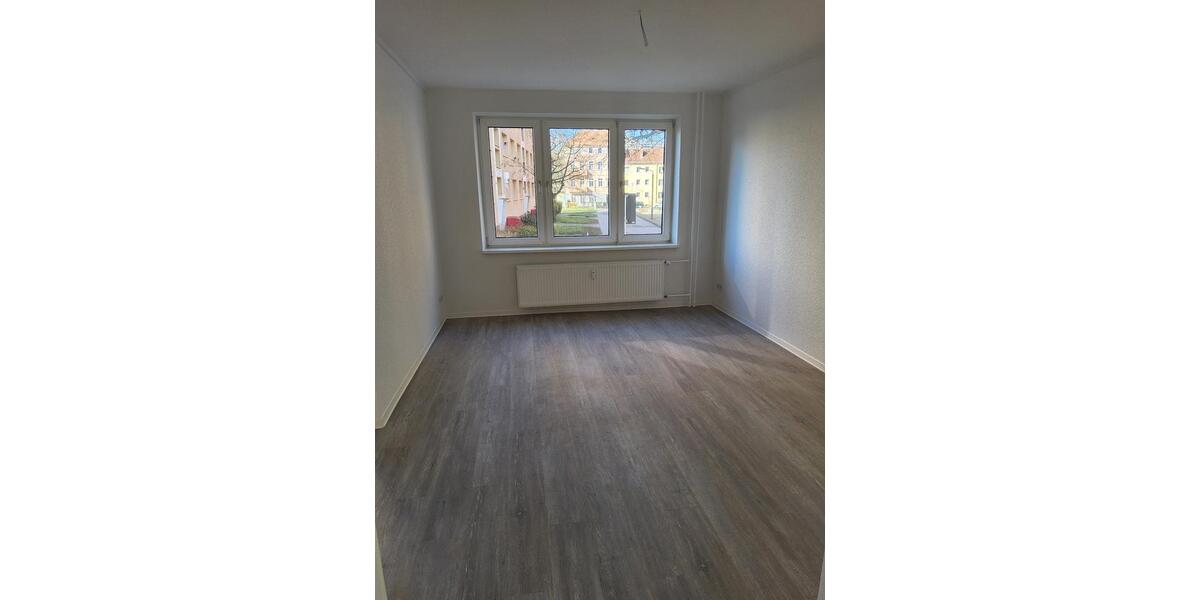 Etagenwohnung Frankfurt (Oder) - 2 Zimmer, 47 m&sup2;, 426&euro; | Angebot:26017778