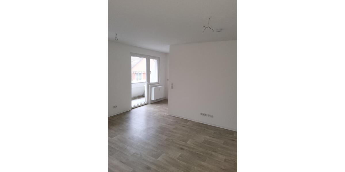 Etagenwohnung Frankfurt (Oder) - 3 Zimmer, 93 m&sup2;, 858&euro; | Angebot:25362531