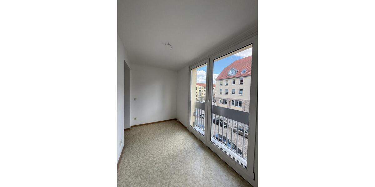 Etagenwohnung Frankfurt (Oder) - 2 Zimmer, 72 m&sup2;, 560&euro; | Angebot:22713986