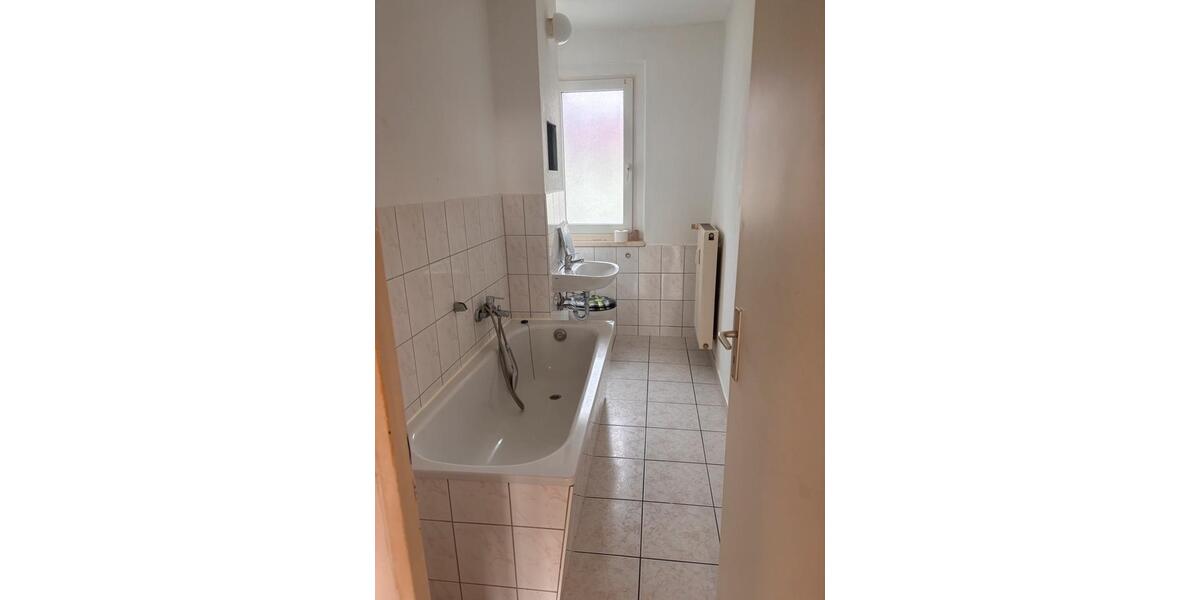 Etagenwohnung Beeskow - 4 Zimmer, 73 m&sup2;, 652&euro; | Angebot:25081290