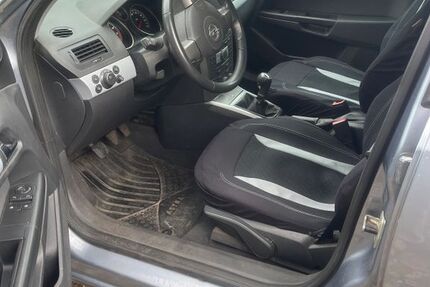 Opel Astra 220.000 km 2.300 &euro; Frankfurt Oder-Lossow 15236