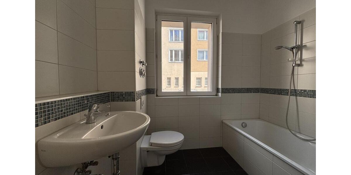 Erdgeschoßwohnung Frankfurt (Oder) - 2 Zimmer, 63 m&sup2;, 352&euro; | Angebot:25959218