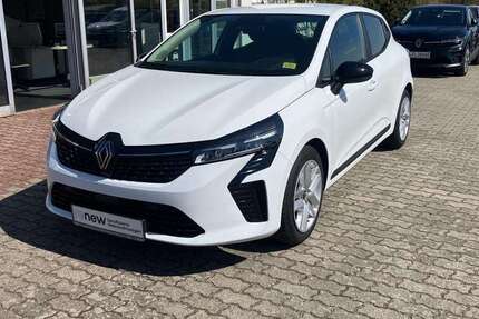 Renault Clio 23.639 km 14.979 &euro; Eisenhüttenstadt 15890
