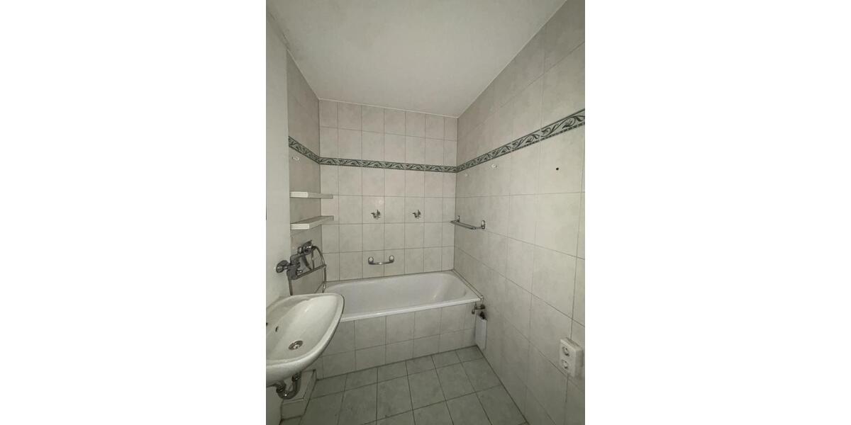 Etagenwohnung Frankfurt (Oder) - 2 Zimmer, 53 m&sup2;, 292&euro; | Angebot:25920198