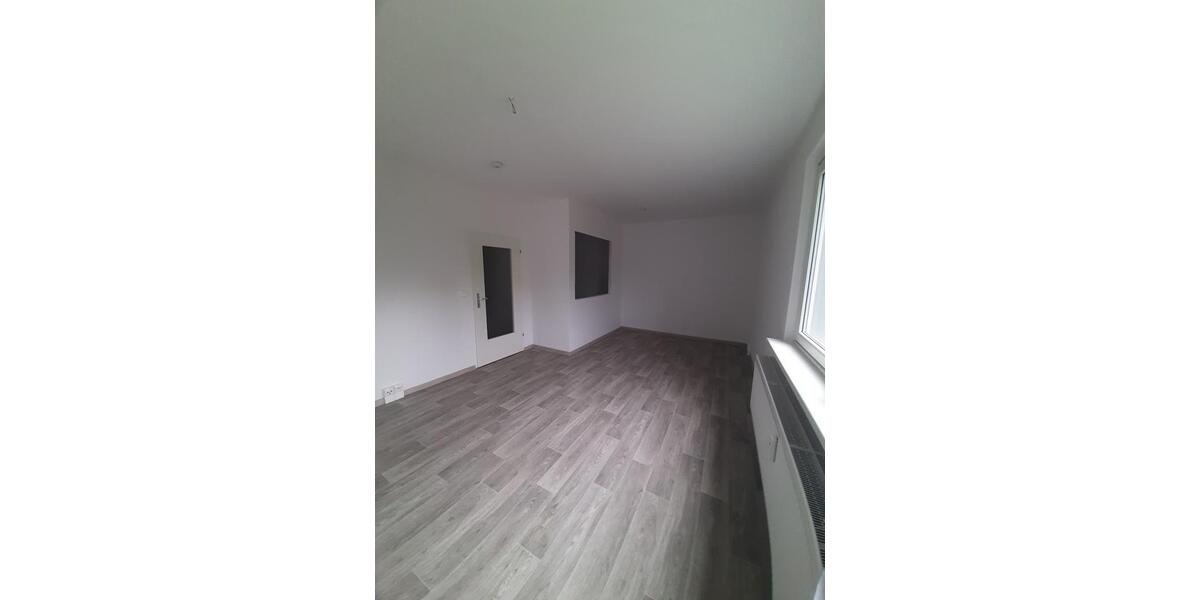 Etagenwohnung Frankfurt (Oder) - 1 Zimmer, 35 m&sup2;, 317&euro; | Angebot:26489700