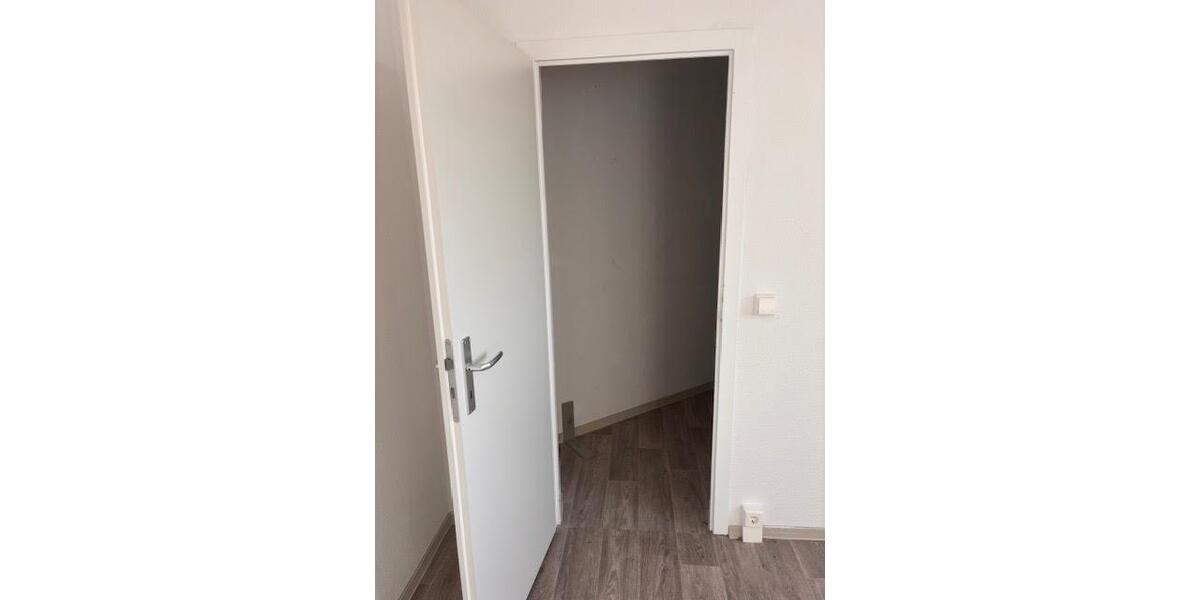 Etagenwohnung Frankfurt (Oder) Booßen - 3 Zimmer, 72 m&sup2;, 394&euro; | Angebot:25772785