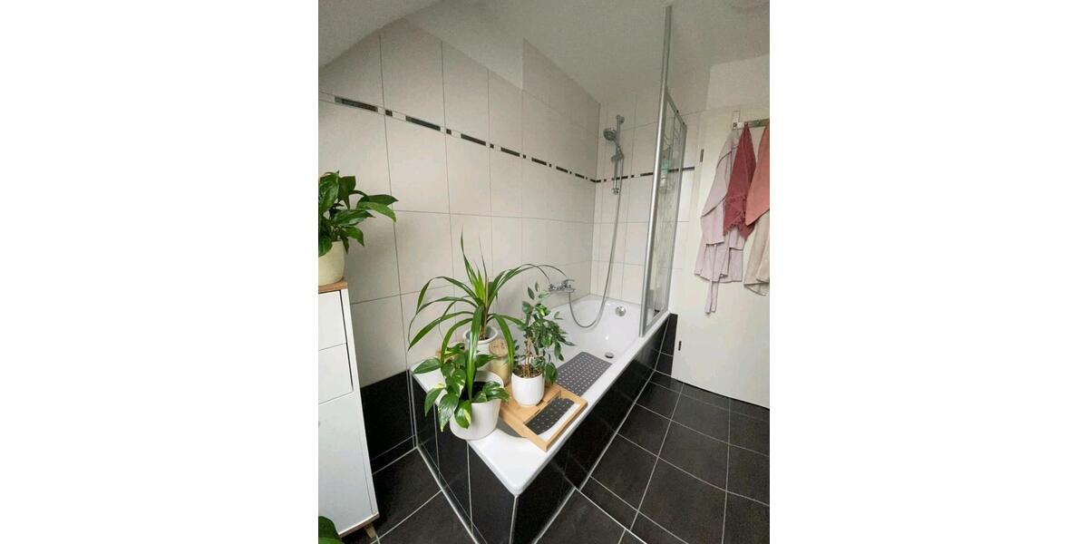 Dachgeschoßwohnung Frankfurt (Oder) - 3 Zimmer, 61 m&sup2;, 750&euro; | Angebot:25660112
