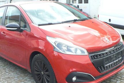 Peugeot 208 113.632 km 5.900 &euro; Frankfurt Oder 15234