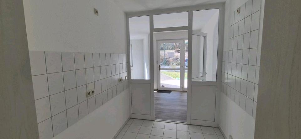 Erdgeschoßwohnung Eisenhüttenstadt - 2 Zimmer, 67 m&sup2;, 614&euro; | Angebot:25833406
