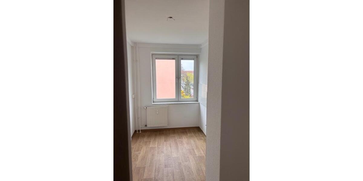Etagenwohnung Frankfurt (Oder) - 2 Zimmer, 47 m&sup2;, 399&euro; | Angebot:26278676