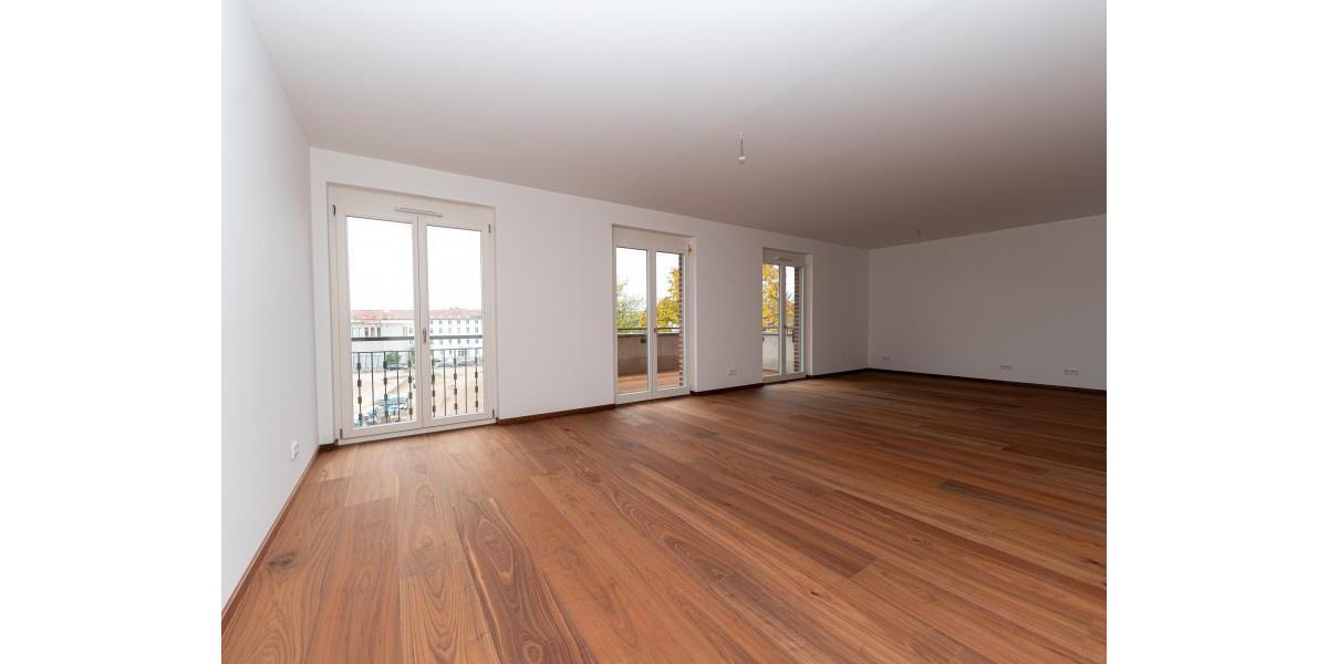 Etagenwohnung Frankfurt (Oder) - 3 Zimmer, 119 m&sup2;, 1.553&euro; | Angebot:24803154