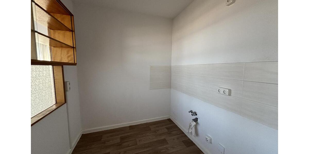 Etagenwohnung Frankfurt (Oder) - 3 Zimmer, 68 m&sup2;, 380&euro; | Angebot:25920197