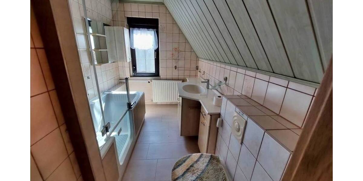 Doppelhaushälfte Wiesenau - 4 Zimmer, 150 m&sup2;, 199.000&euro; | Angebot:26055504