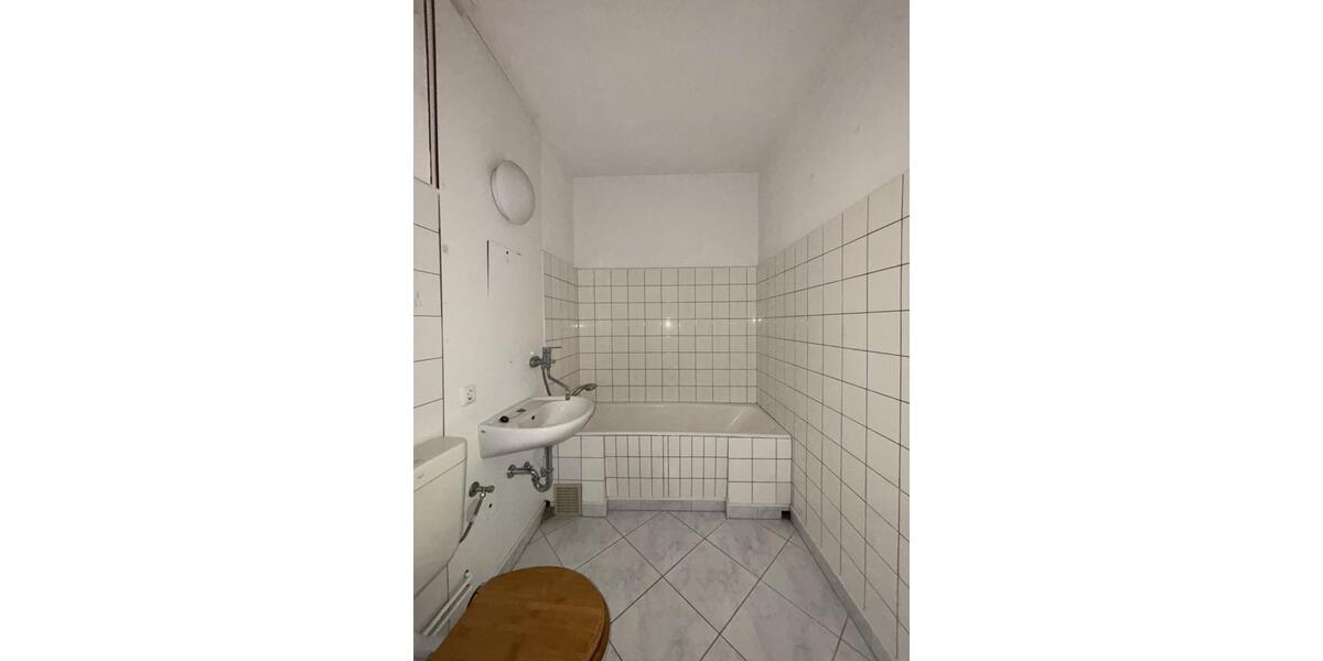 Etagenwohnung Frankfurt (Oder) - 3 Zimmer, 68 m&sup2;, 380&euro; | Angebot:25920197