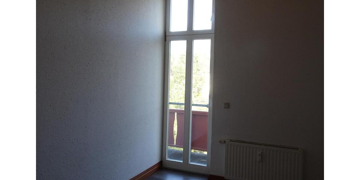 Etagenwohnung Eisenhüttenstadt - 3 Zimmer, 92 m&sup2;, 750&euro; | Angebot:26491470