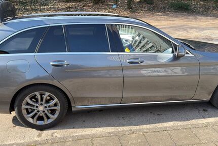 Mercedes-Benz C 250 99.000 km 20.000 &euro; Frankfurt (Oder) 15230